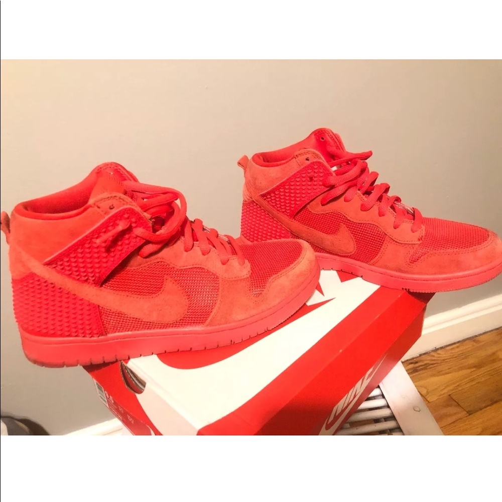 Nike airs